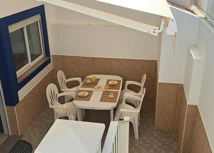 Casa D'avo Arlete 拉哥斯